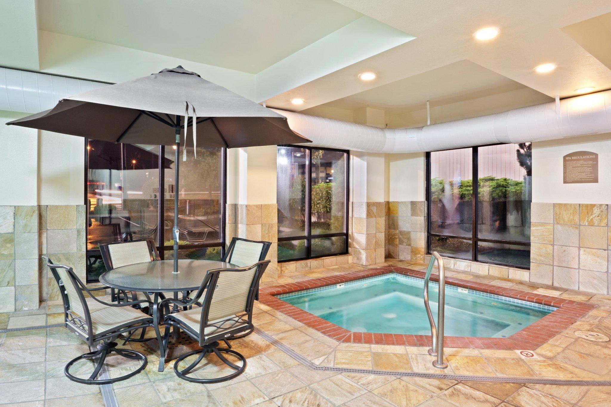 Holiday Inn Express & Suites Tacoma By Ihg Zewnętrze zdjęcie